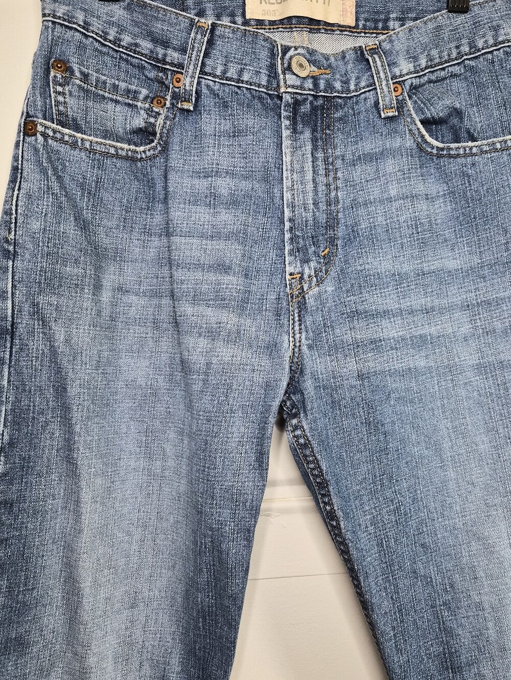 Levi's 505 Regular Fit Jeans Men's W30 L32 Medium Wash Straight Leg Denim - Picture 14 of 15